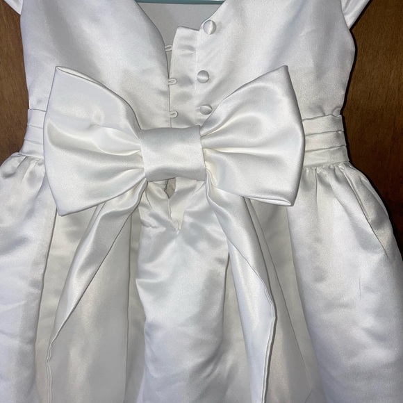 White formal toddler girls dress 4T - Picture 4 of 4